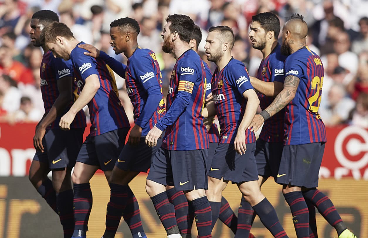 绝地求生官方公布最新积分榜,悬念再起 绝地求生官方公布最新积分榜,悬念再起