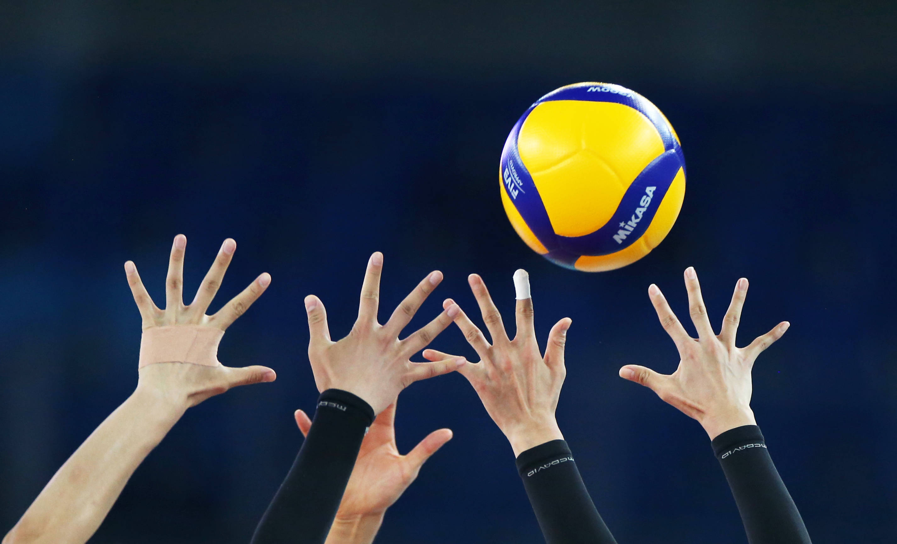 排球选手刷新世界纪录，震撼全场