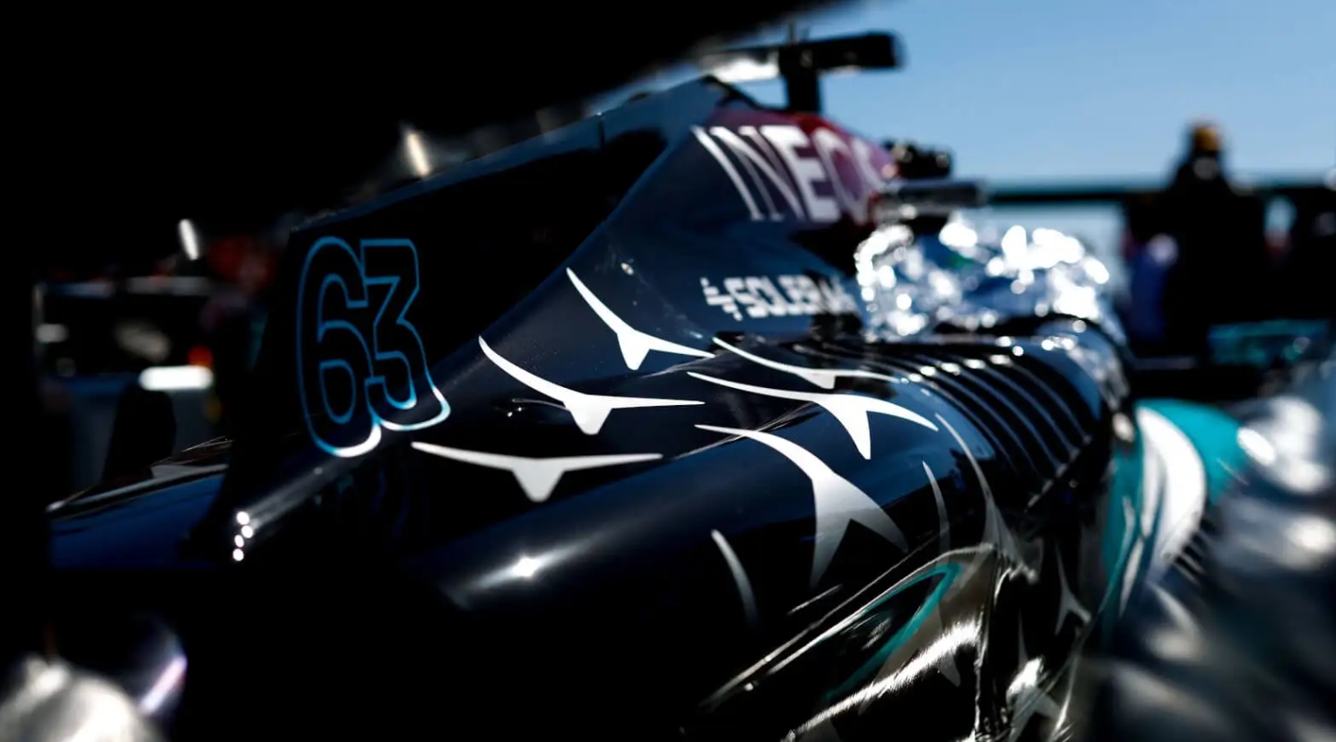 红牛车队逆转梅赛德斯,拉塞尔高光表现 红牛车队逆转梅赛德斯,拉塞尔高光表现