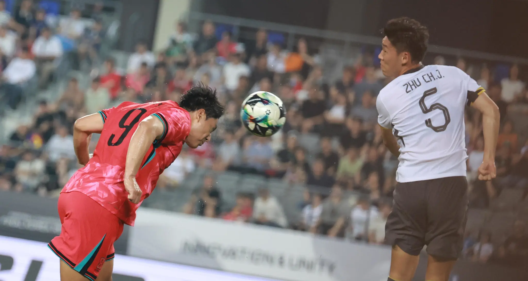 韩国队鏖战中国队，奥恰洛夫统治全场