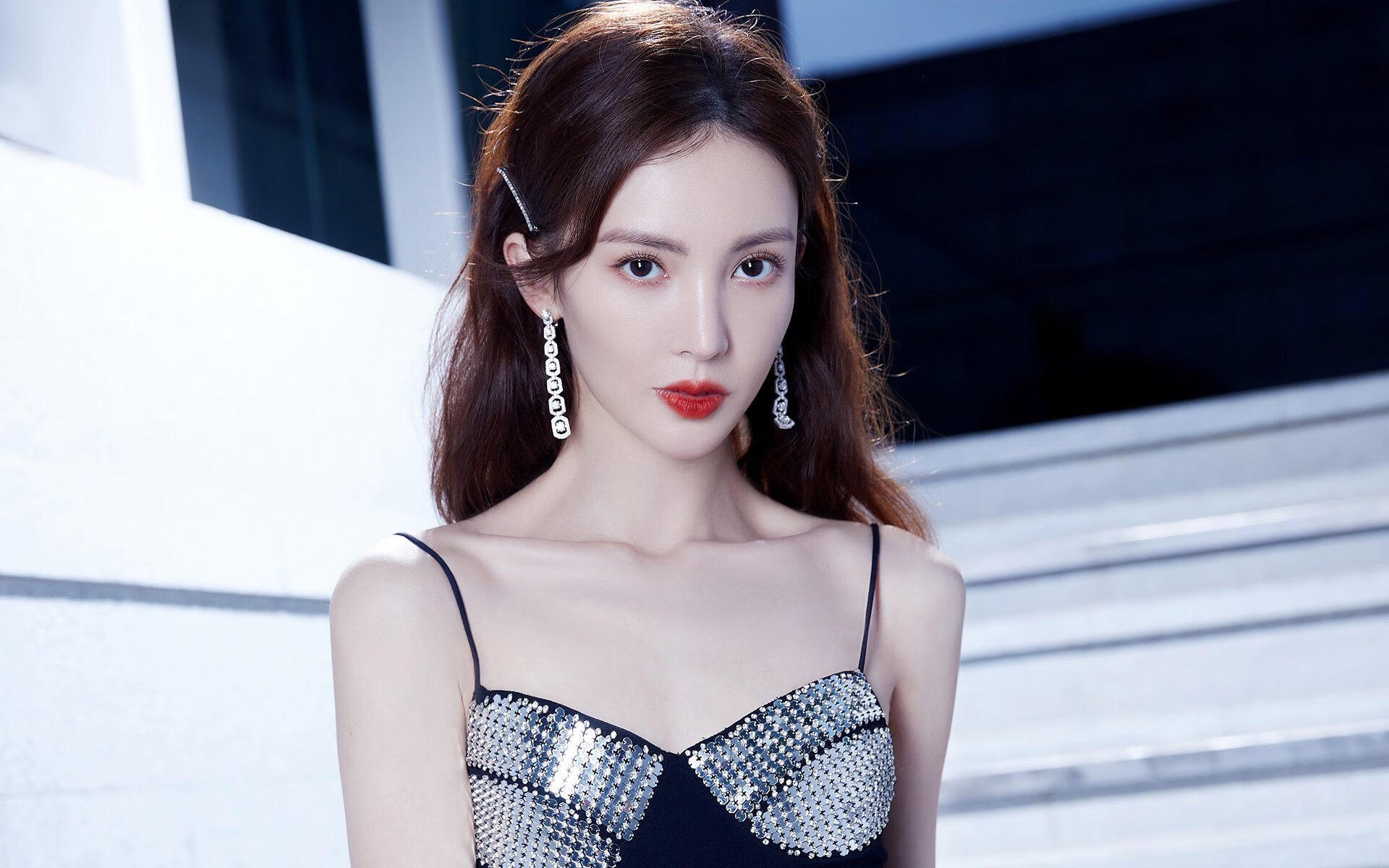 街赛变赛道,杜兰特接管F1,当篮球巨星引爆爆冷夜