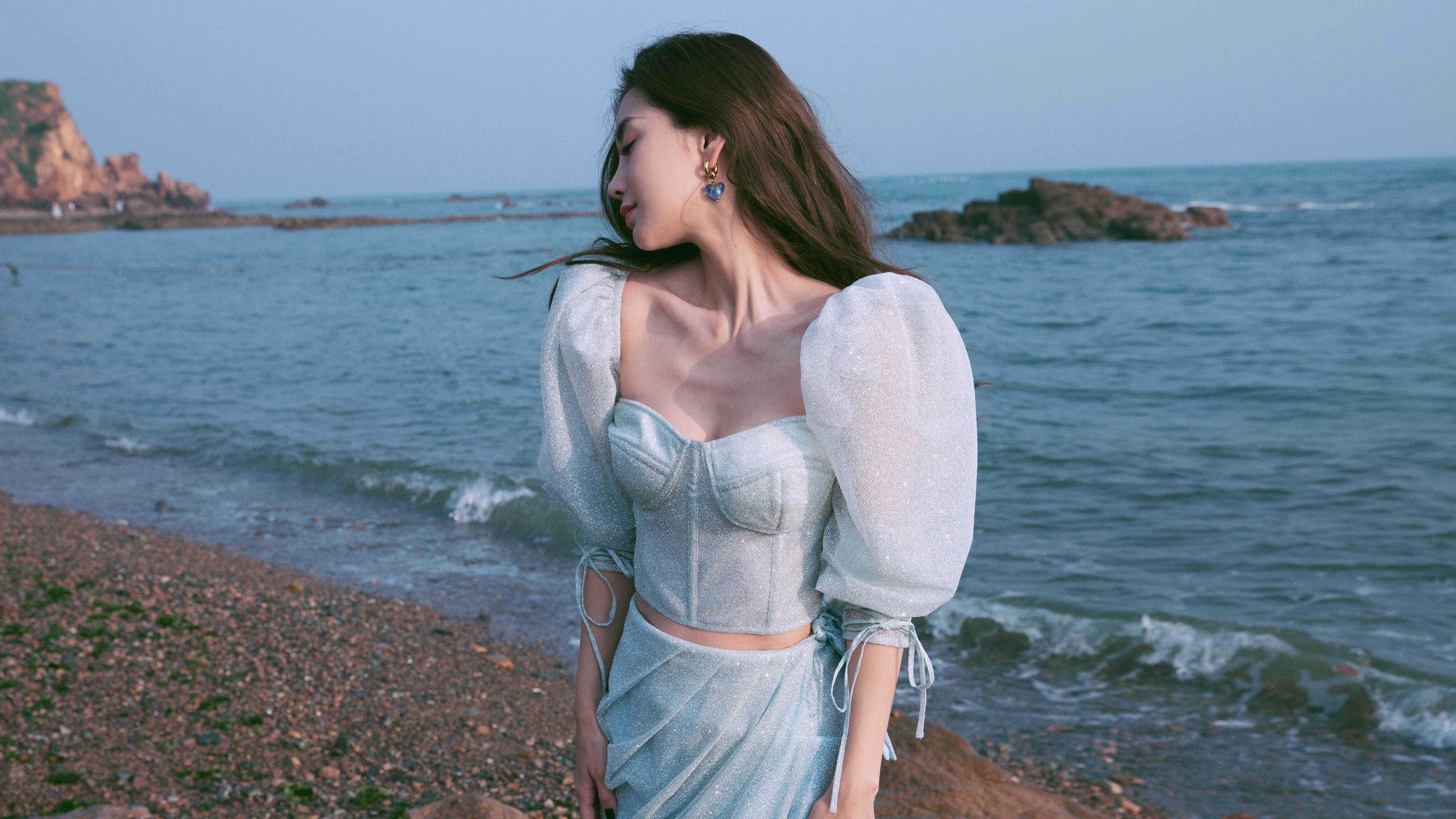 繁星失序时,布伦森在人类最后一座球馆投出尊严