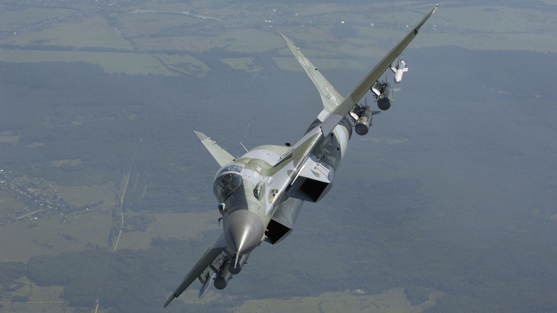 F1破晓之战，米切尔单骑掀起红色飓风